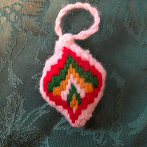 Bundle of 4 Christmas Tree Ornaments Vintage - Picture 13 of 13